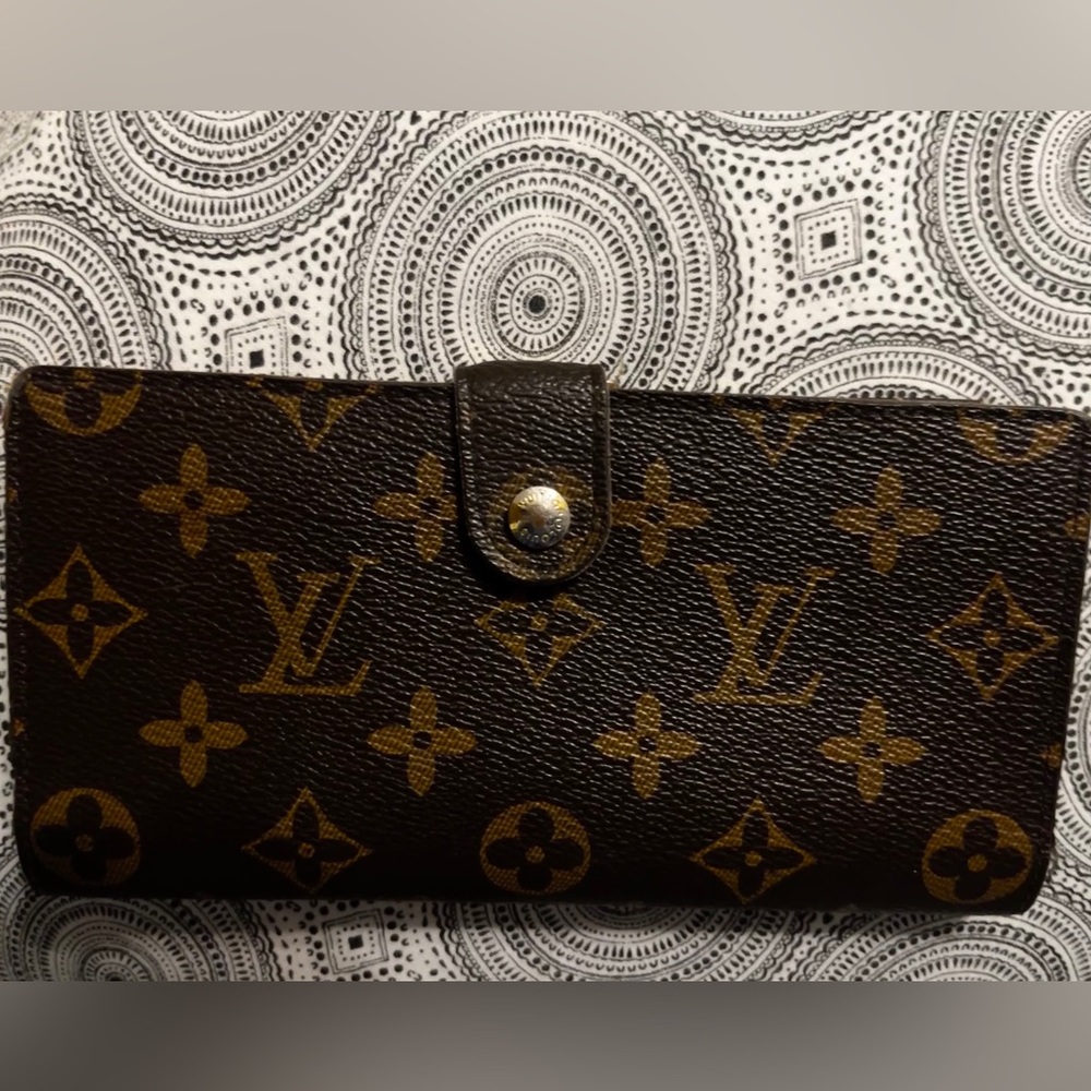 Louis Vuitton Snap Wallet